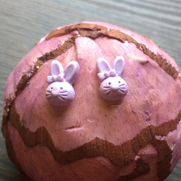 ๐Sale ๐2 for $10 NWOT post earrings purple bunnies kawaii summer fun - Picture 2 of 5